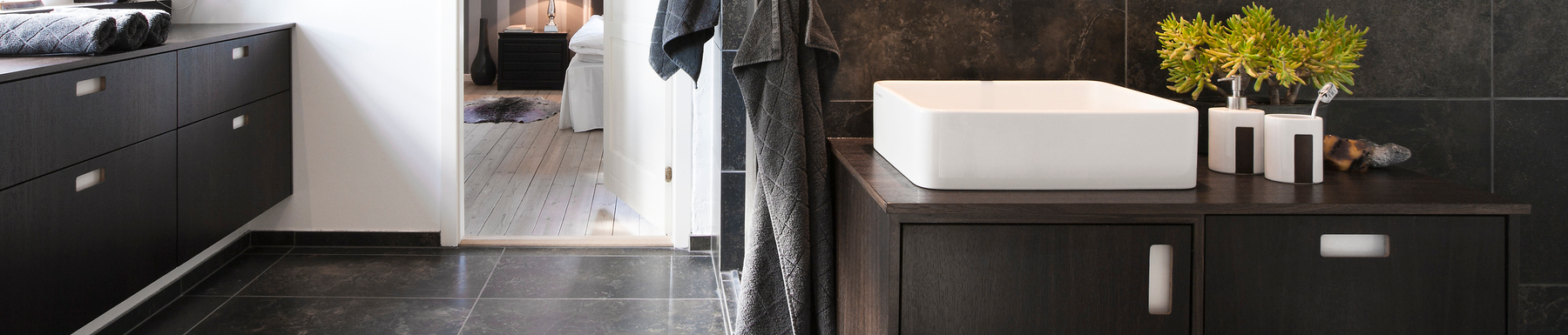 Tiled Bathroom Walls and Floors.